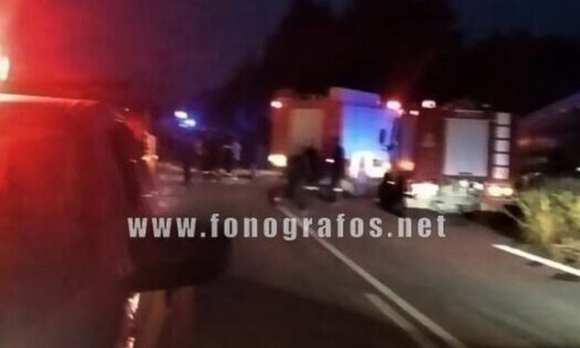 Φθιώτιδα: Αυτοκίνητο συγκρούστηκε με βαν - Απεγκλωβίστηκε οδηγός