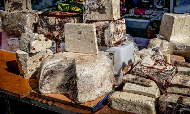 Ακρίβεια: «Πικρός» ο χαλβάς - Αύξηση μέχρι και 46,2% σε σχέση με πέρυσι