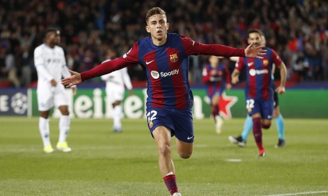 Champions League: Η Μπαρτσελόνα «καθάρισε» τη Νάπολι και προκρίθηκε στα προημιτελικά