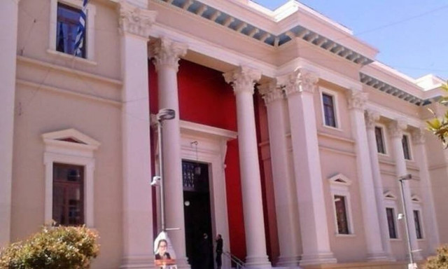 Πάτρα: Βαριά «καμπάνα» στον 41χρονο «νταή» που έκανε άνω κάτω τα Δικαστήρια