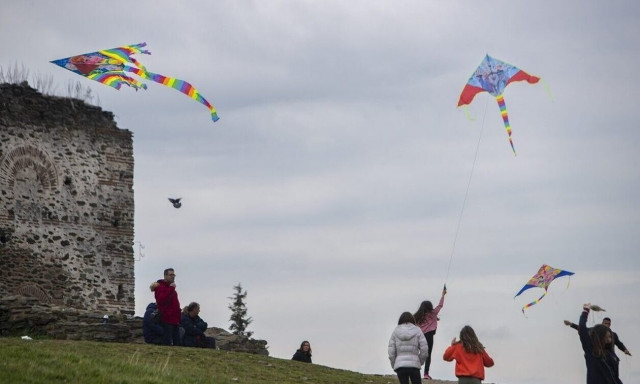 Καθαρά Δευτέρα: Πώς αμείβεται η εργασία ανήμερα της γιορτής