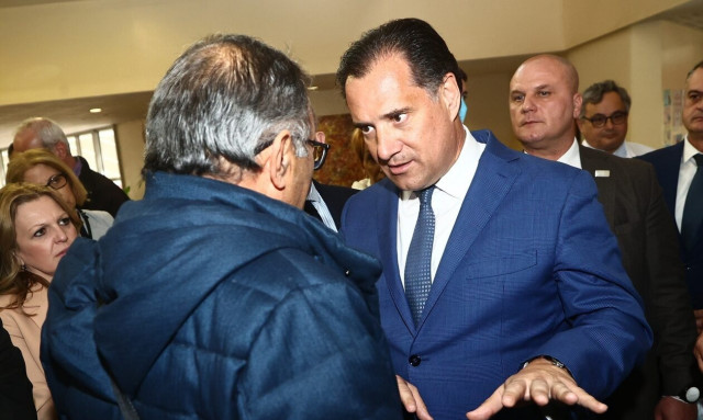 Γεωργιάδης για απογευματινά χειρουργεία: Συνδικαλιστές αντιδρούν- Απάντηση για το βίντεο με ασθενή