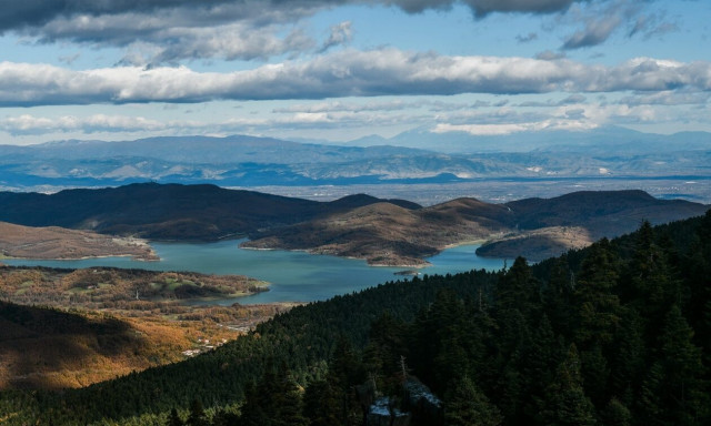 Καιρός: Συννεφιασμένη και με τοπικές βροχές η Πέμπτη - Η πρόγνωση μέχρι την Καθαρά Δευτέρα