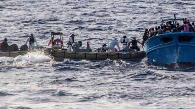 Βρετανία: 3.000 λίρες θα πληρώνει τους μετανάστες από τη Ρουάντα για να φεύγουν οικειοθελώς