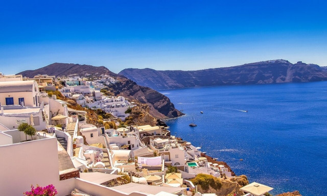 Τουρισμός για Όλους: Ανοίγει την Πέμπτη η πλατφόρμα – Τα ποσά και οι δικαιούχοι του προγράμματος