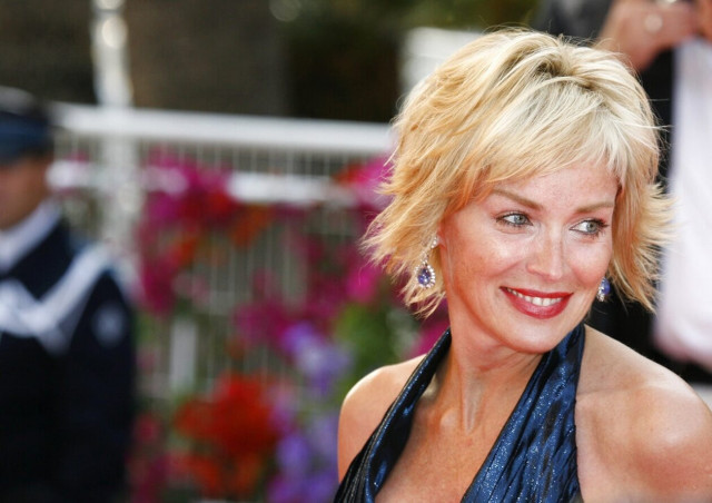 Έξαλλος ο Μπίλι Μπάλντουιν με τη Σάρον Στόουν: Απειλεί να βγάλει τα άπλυτά της στη φόρα