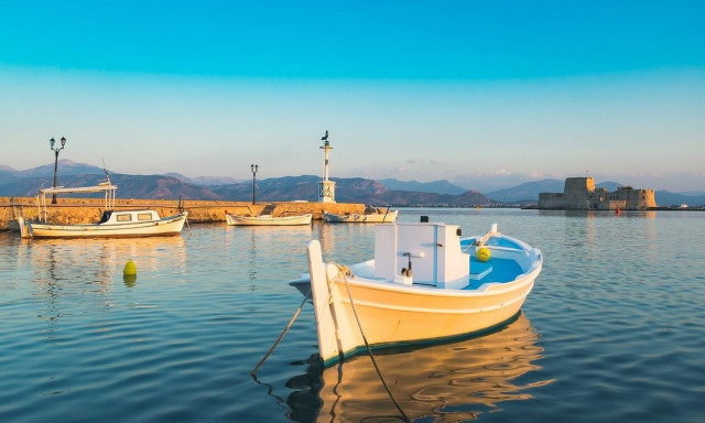 Καθαρά Δευτέρα: Τρεις κοντινοί προορισμοί για να πετάξετε τον χαρταετό σας