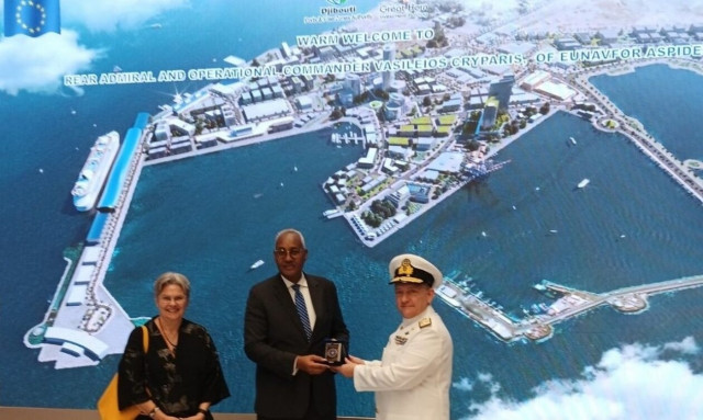 Επίσκεψη του Έλληνα επιχειρησιακού διοικητή της επιχείρησης «Ασπίδες» στο Τζιμπουτί