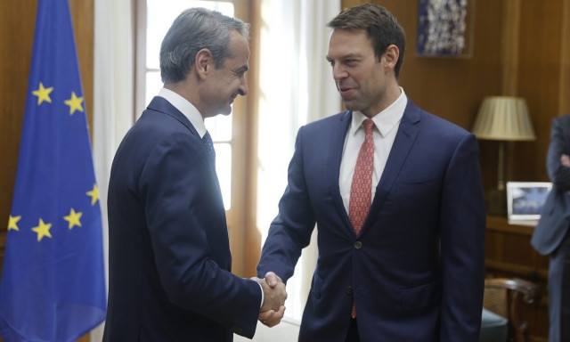 ΝΔ για Κασσελάκη: Κοίτα ποιος μιλάει!