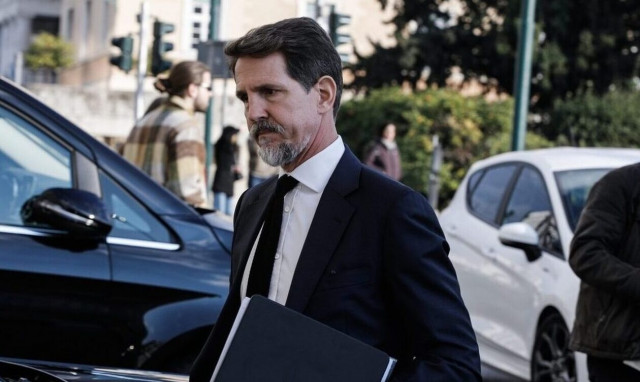 Παύλος: Τον βασιλιά Κάρολο τον προσέχουν πολύ καλά