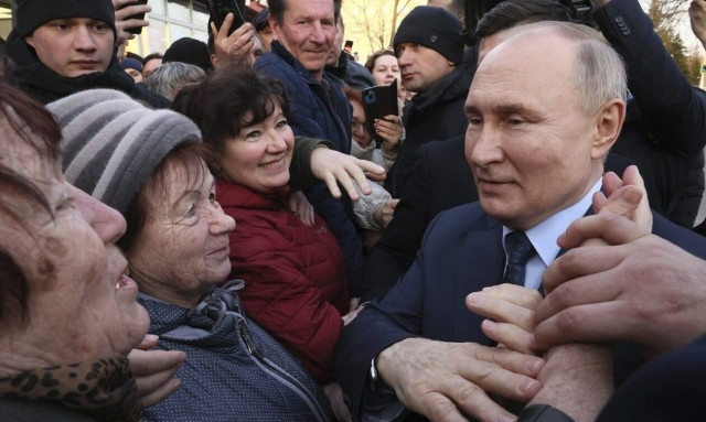 Ρωσία: Ο Πούτιν ψήφισε διαδικτυακά