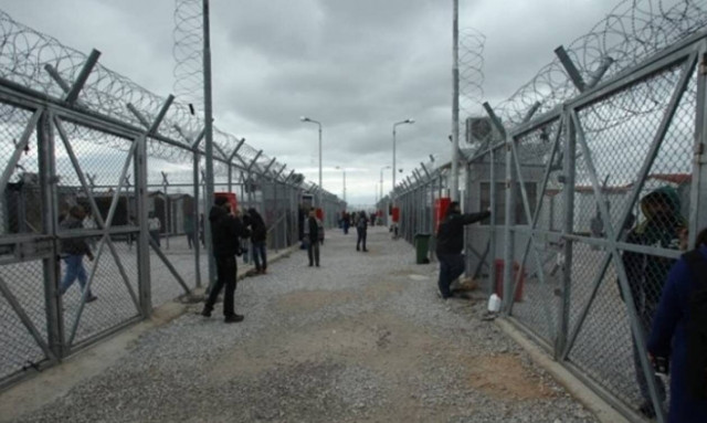 Χειροπέδες σε 4 συνοριοφύλακες - Κατηγορούνται για βασανιστήρια