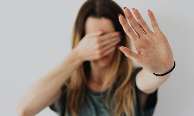 Θήβα: Νέο περιστατικό εκδικητικής πορνογραφίας - «Για να με εκδικηθεί δημοσίευσε γυμνές φωτογραφίες»