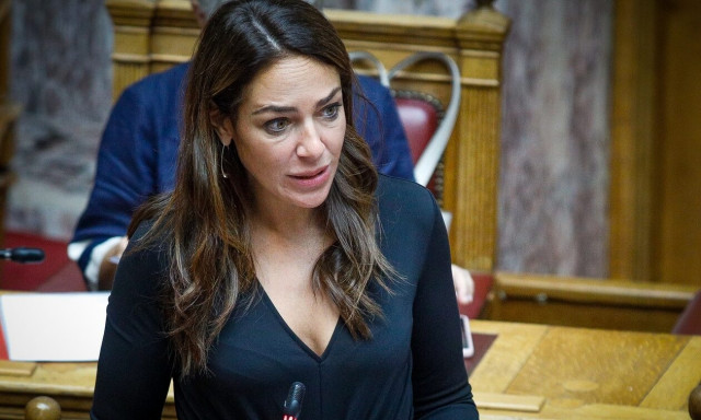 Δόμνα Μιχαηλίδου: «Με τη νέα αύξηση ο κατώτατος μισθός θα έχει μπροστά το 8»