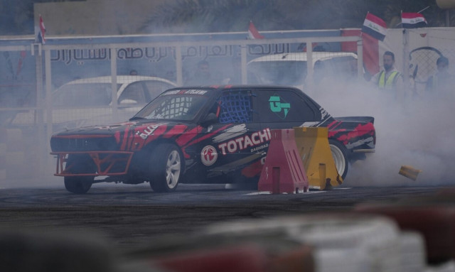 Μαθαίνοντας το spinning: Το… χαώδες φαινόμενο του μηχανοκίνητου αθλητισμού