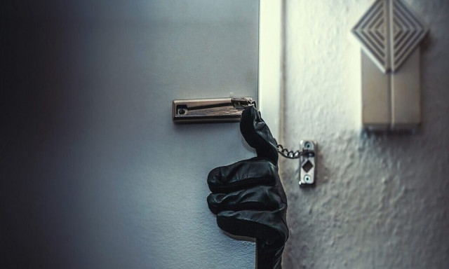 «Καλπάζουν» οι ληστείες και οι διαρρήξεις το τριήμερο της Καθαράς Δευτέρας