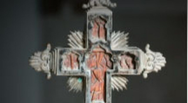 Πολύτιμος σταυρός επιστρέφει στο Άγιο Όρος - Αγοράστηκε σε δημοπρασία της Ισπανίας