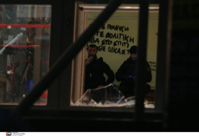 Παραλίγο τραγωδία στο ΑΠΘ: Κουκουλοφόροι έφτασαν «μια ανάσα» από πυρηνικό αντιδραστήρα!