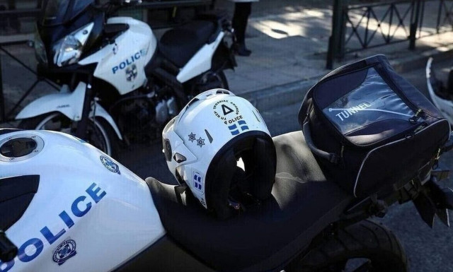 Γλυφάδα: Συνελήφθησαν δύο 16χρονοι για ληστείες σε βάρος ανηλίκων