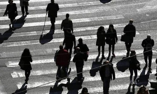 Συντάξεις Απριλίου: Ξεκινά η καταβολή στους συνταξιούχους