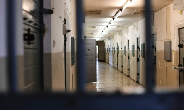 Θεσσαλονίκη: Στη φυλακή 55χρονος που ασέλγησε στην ανήλικη ανιψιά του και βιντεοσκόπησε την πράξη