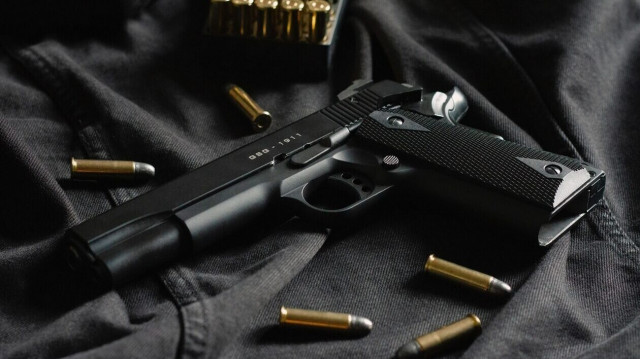 Κατοχή Αιτωλοακαρνανίας: Σκηνές Φαρ Ουέστ σε τσιπουράδικο - Βγήκαν τα όπλα