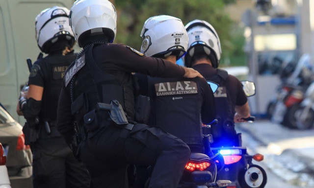 Ένοπλη ληστεία σε τράπεζα στον Χολαργό