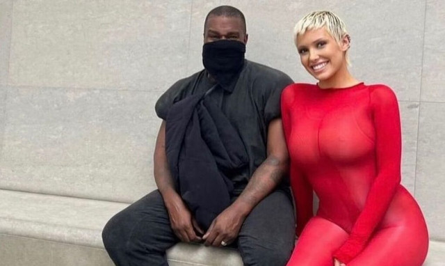 Μπιάνκα Σένσορι: Το αποκαλυπτικό μπικίνι που σήκωσε «θύελλα αντιδράσεων»