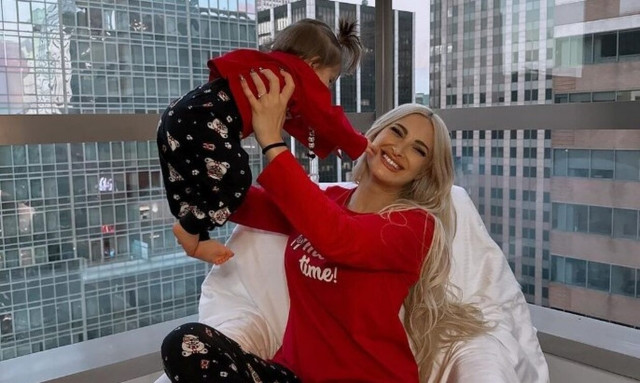 Ιώαννα Τούνη: «Έφαγε» πόρτα σε εστιατόριο στο Παρίσι επειδή είχε μαζί τον γιο της