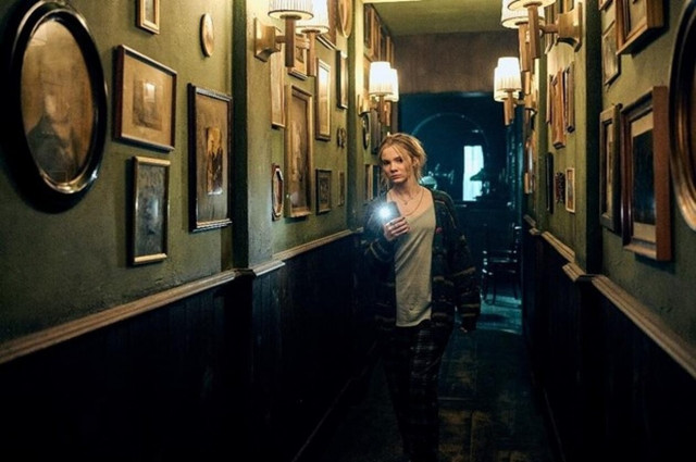 Baghead «Η μάγισσα των νεκρών»: Θα επαναφέρατε κάποιον από τους νεκρούς 2 δύο λεπτά, αν μπορούσατε;