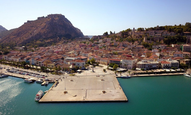 Ναύπλιο: Η κοντινή επιλογή που τα συνδυάζει όλα για μίνι απόδραση το τριήμερο της 25ης Μαρτίου