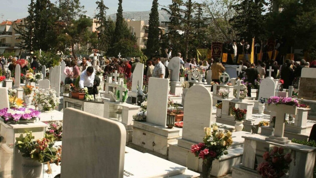 Aμαλιάδα: Η τελευταία ανάρτηση του 28χρονου πριν αυτοκτονήσει πάνω στον τάφο του πατέρα του