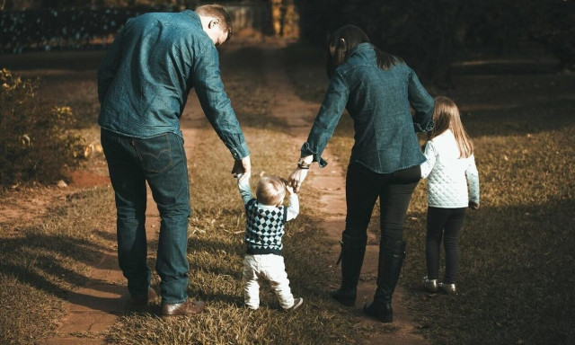 Επίδομα παιδιού: Πότε πλήρώνεται η πρώτη δόση στους δικαιούχους - Όλες οι ημερομηνίες