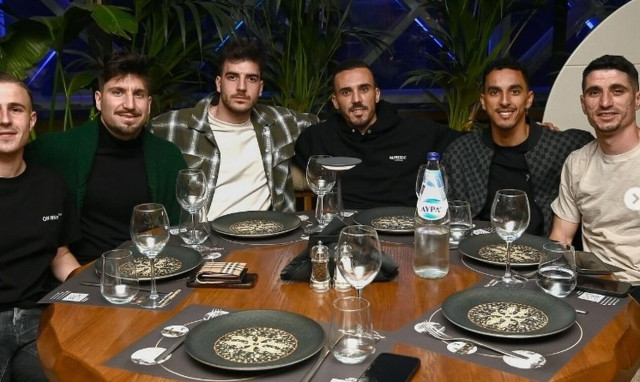 Εθνική Ελλάδας: Δείπνησαν σαν οικογένεια
