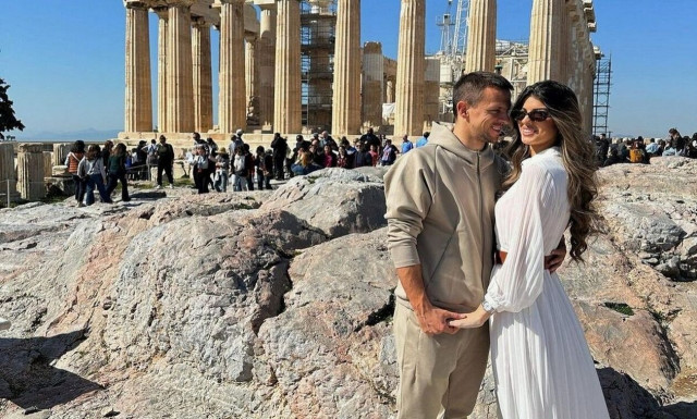 Νεμάνια Μαξίμοβιτς: Στην Ακρόπολη με την εντυπωσιακή σύντροφό του ο νέος άσος του Παναθηναϊκού