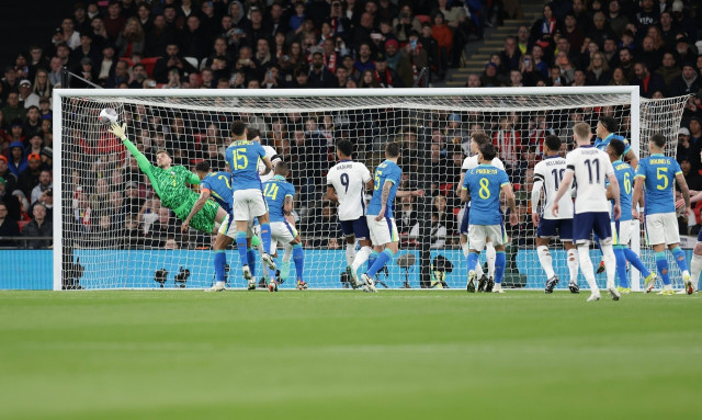 Η Βραζιλία «έσπασε» το αήττητο 20 αγώνων της Αγγλίας