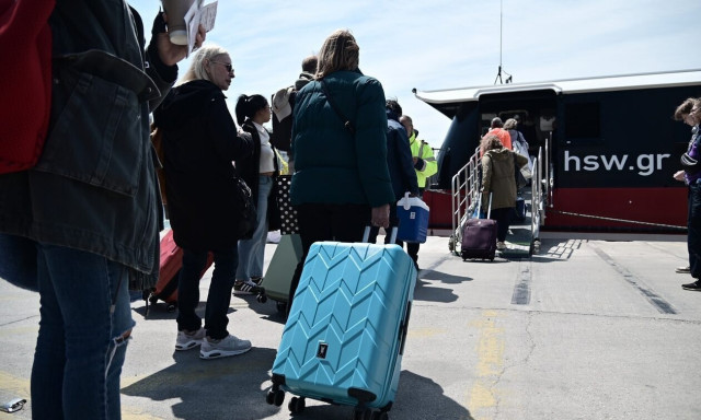 Τριήμερο 25ης Μαρτίου: Αναχωρούν και οι τελευταίοι εκδρομείς από Πειραιά, Ραφήνα και Λαύριο