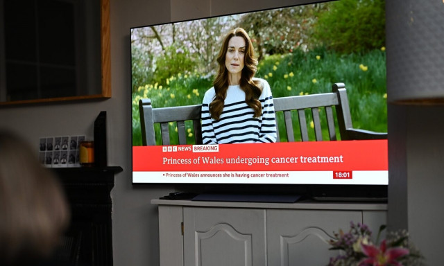 Κέιτ Μίντλετον: Φουντώνουν ξανά οι θεωρίες συνωμοσίας – «Η ψεύτικη Κέιτ και το AI βίντεο»