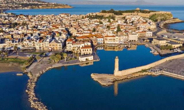 Απίστευτη ιστορία στο Ρέθυμνο: Έμεινε ανασφάλιστη από τον ΕΦΚΑ για… 1 λεπτό του Ευρώ!