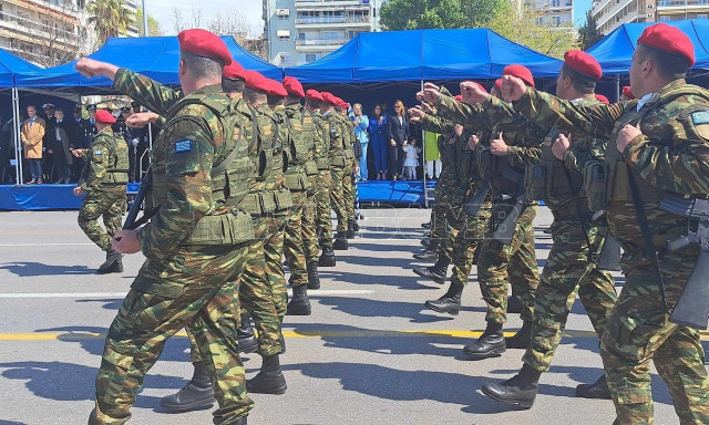 Ολοκληρώθηκε η μαθητική παρέλαση στη Θεσσαλονίκη - Το μήνυμα Γεωργιάδη