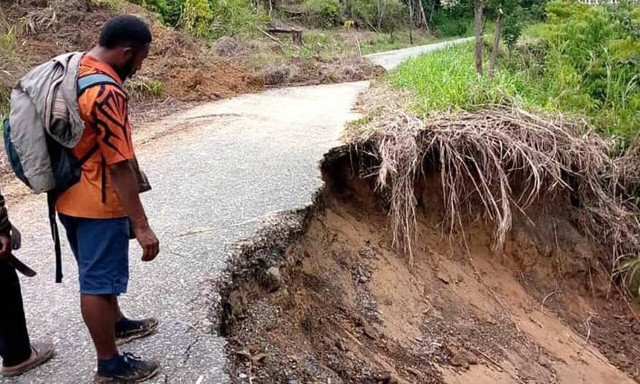 Παπούα Νέα Γουινέα: Τουλάχιστον πέντε άνθρωποι έχασαν τη ζωή τους από τον σεισμό των 6,9 ρίχτερ