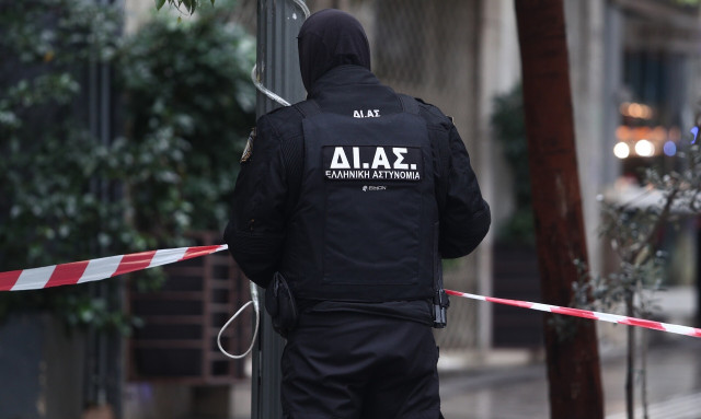 Τηλεφωνήματα για βόμβες σε σχολεία σε Χαϊδάρι και Περιστέρι