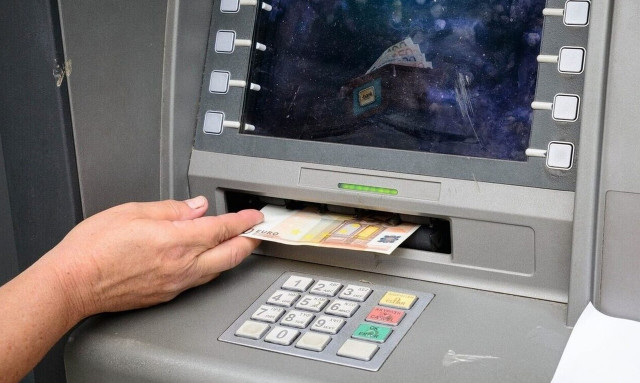 Τράπεζες: Βάζουν λουκέτο σε λίγες ώρες - Ποιες συναλλαγές δεν θα μπορούμε να κάνουμε