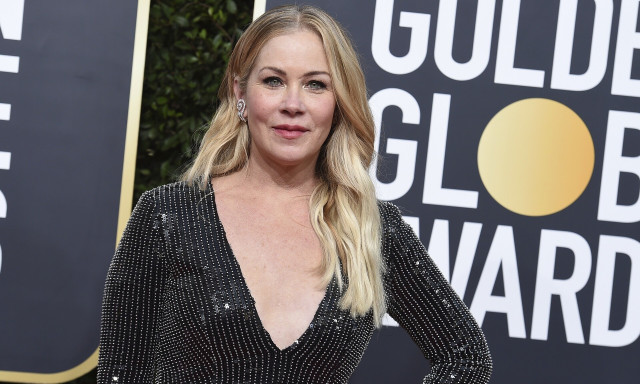 Κριστίνα Απλγκέιτ: «Έχω 30 βλάβες στον εγκέφαλό μου, η μεγαλύτερη είναι πίσω από το δεξί μου μάτι»