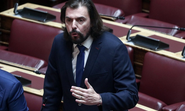 Πέτρος Παππάς: «Οι κυβερνήσεις ανεβαίνουν και πέφτουν από τη θέληση της πλειοψηφίας του λαού»