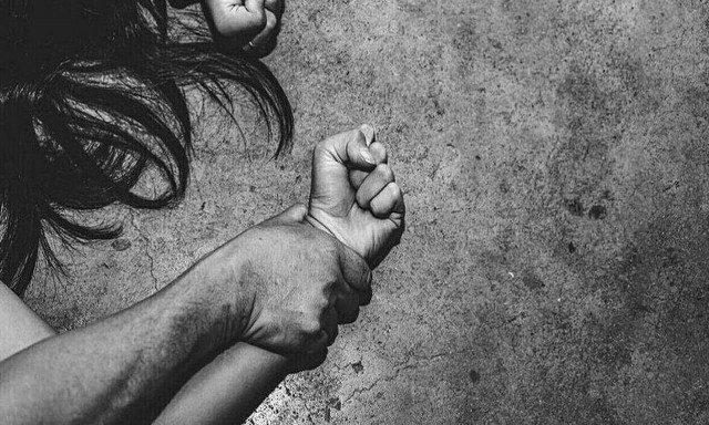 Χολαργός: 43χρονη κατήγγειλε βιασμό από 45χρονο που την συνόδευσε από το μπαρ σπίτι της