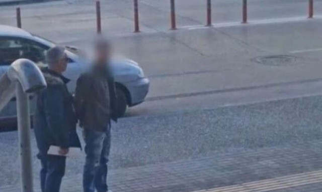 Ο τράπερ που χτύπησε τον φοιτητή στη Θεσσαλονίκη «σπάει» τη σιωπή του μέσα από τη φυλακή