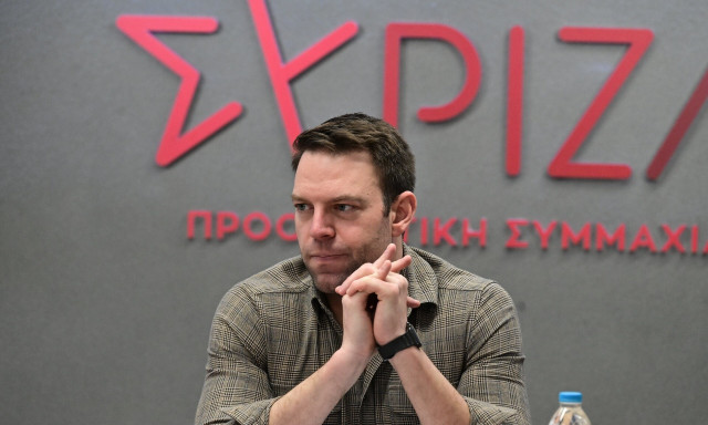 Κασσελάκης προς Μητσοτάκη: «Γιατί διώξατε τους δύο στενότερους συνεργάτες σας;»