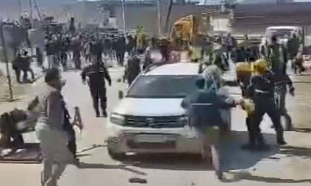 Επεισόδια στο Ακούγιου: Διαμαρτυρία Τούρκων εργατών - Υποστηρίζουν πως είναι απλήρωτοι