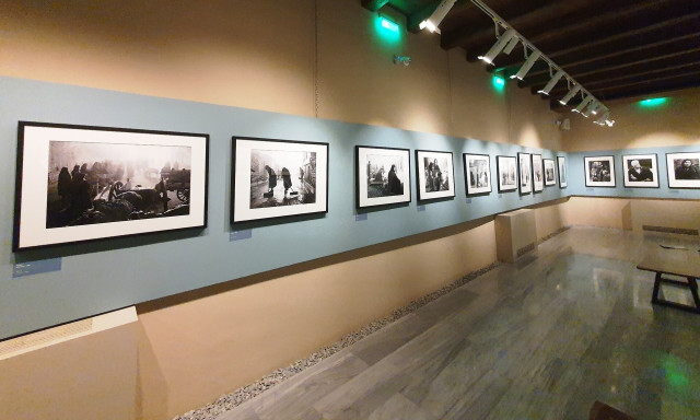 Το πολύτιμο φωτογραφικό έργο του Κώστα Μπαλάφα εκτίθεται στο Μαρμάρινο Σπίτι